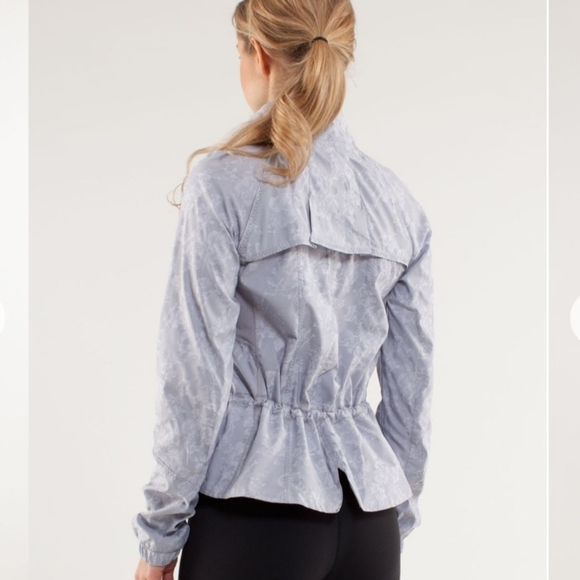 Lululemon Run Travel to Track Jacket Full Zip Jacquard Floral Fossil Gray Size 6 - Picture 2 of 16